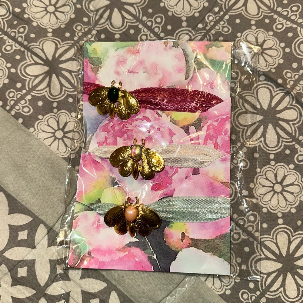 Joyfolie Girls Gold Bee Bracelet Set
